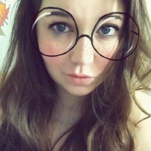 Meet your Posher, Stephanie